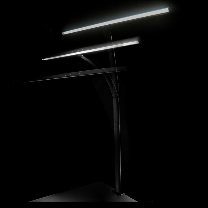 TC Strata valaisin pöytäkiinnikkeellä - musta